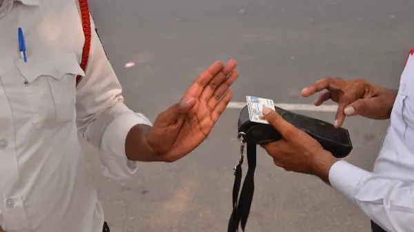 दिल्ली में ट्रैफिक चालान के नियम बदले