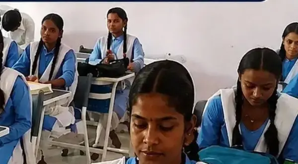 12वीं के छात्रों की पढ़ाई प्रभावित