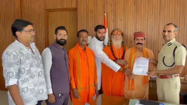 ओवैसी की सभा के बाद टी. राजा की सभा की मांग