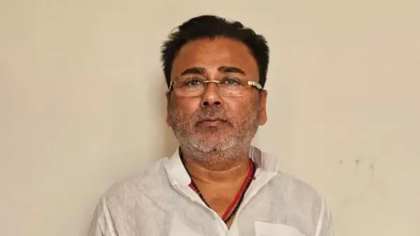 मुकेश श्रीवास्तव पर मनी लॉन्ड्रिंग जांच