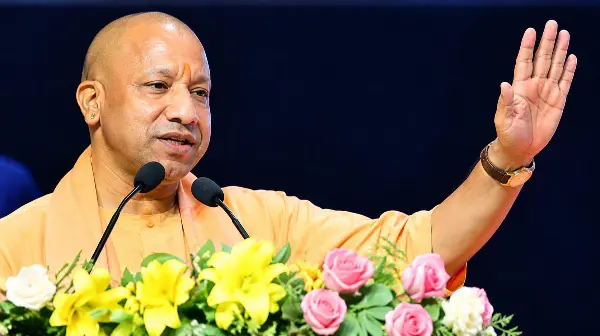 योगी-अन्नपूर्णा ने शुरू किया पोषण अभियान