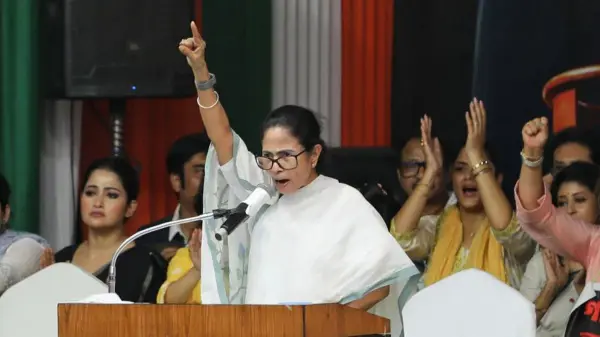 बंगाल उपचुनाव में TMC के दो गुट आमने सामने