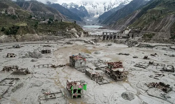 नेपाल में बाढ़ और भूस्खलन से भारी तबाही