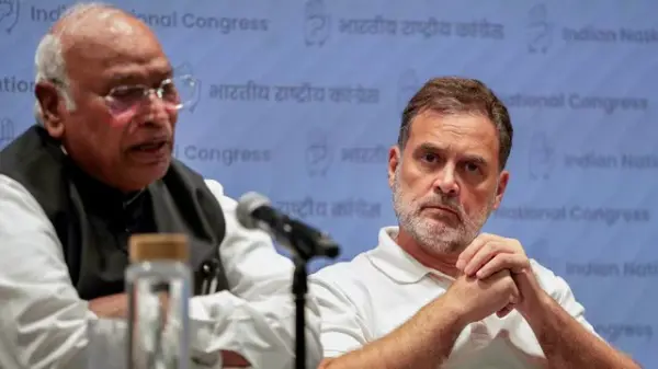 लाल किले के राष्ट्रीय समारोह से फिर गायब रहे राहुल गांधी और खड़गे