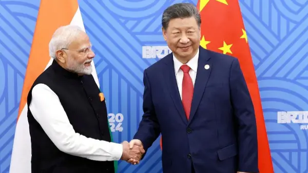 सात साल बाद भारत पहुंचे शी जिनपिंग